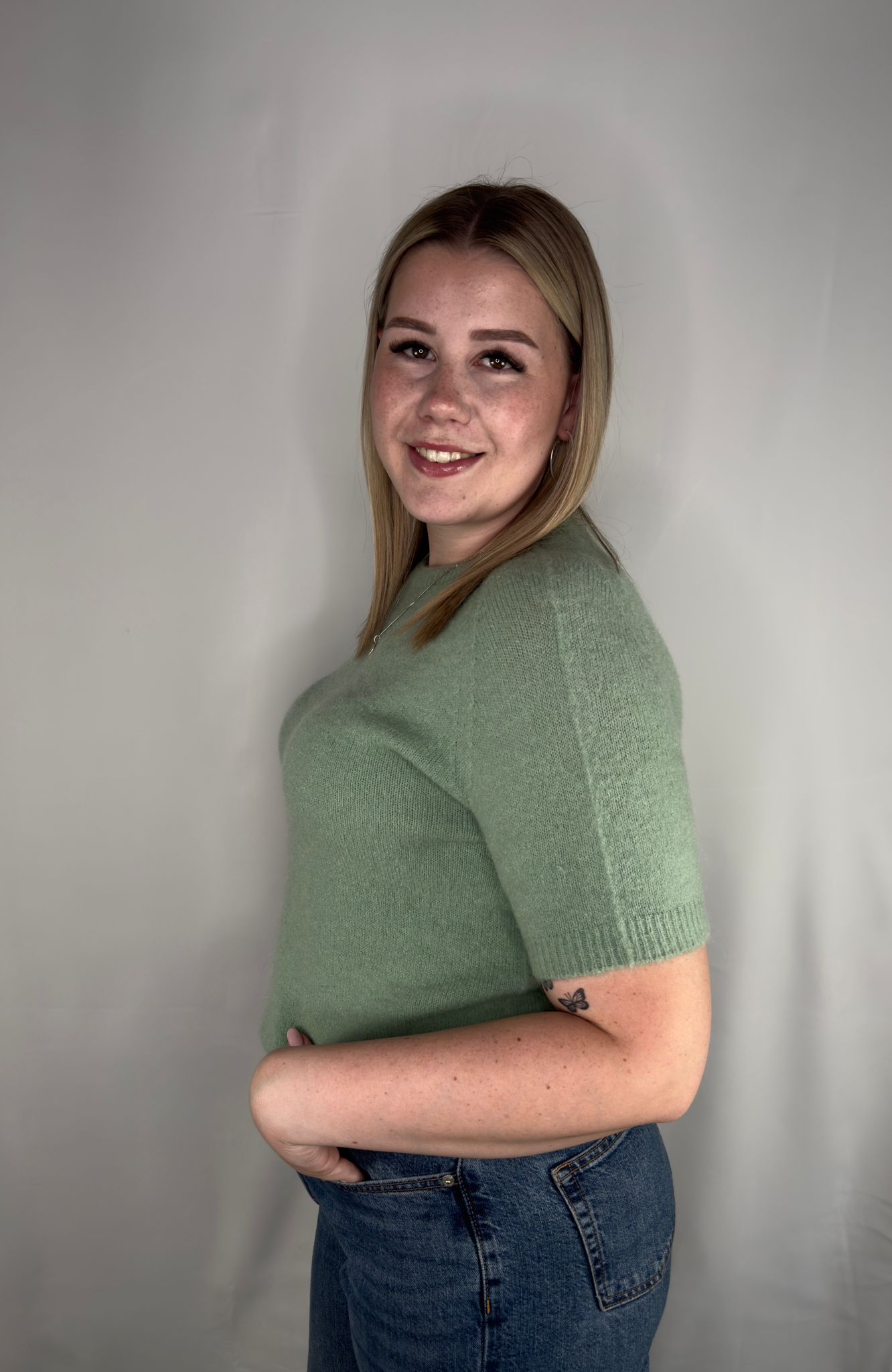 Kurzärmeliger Strickpullover Emira