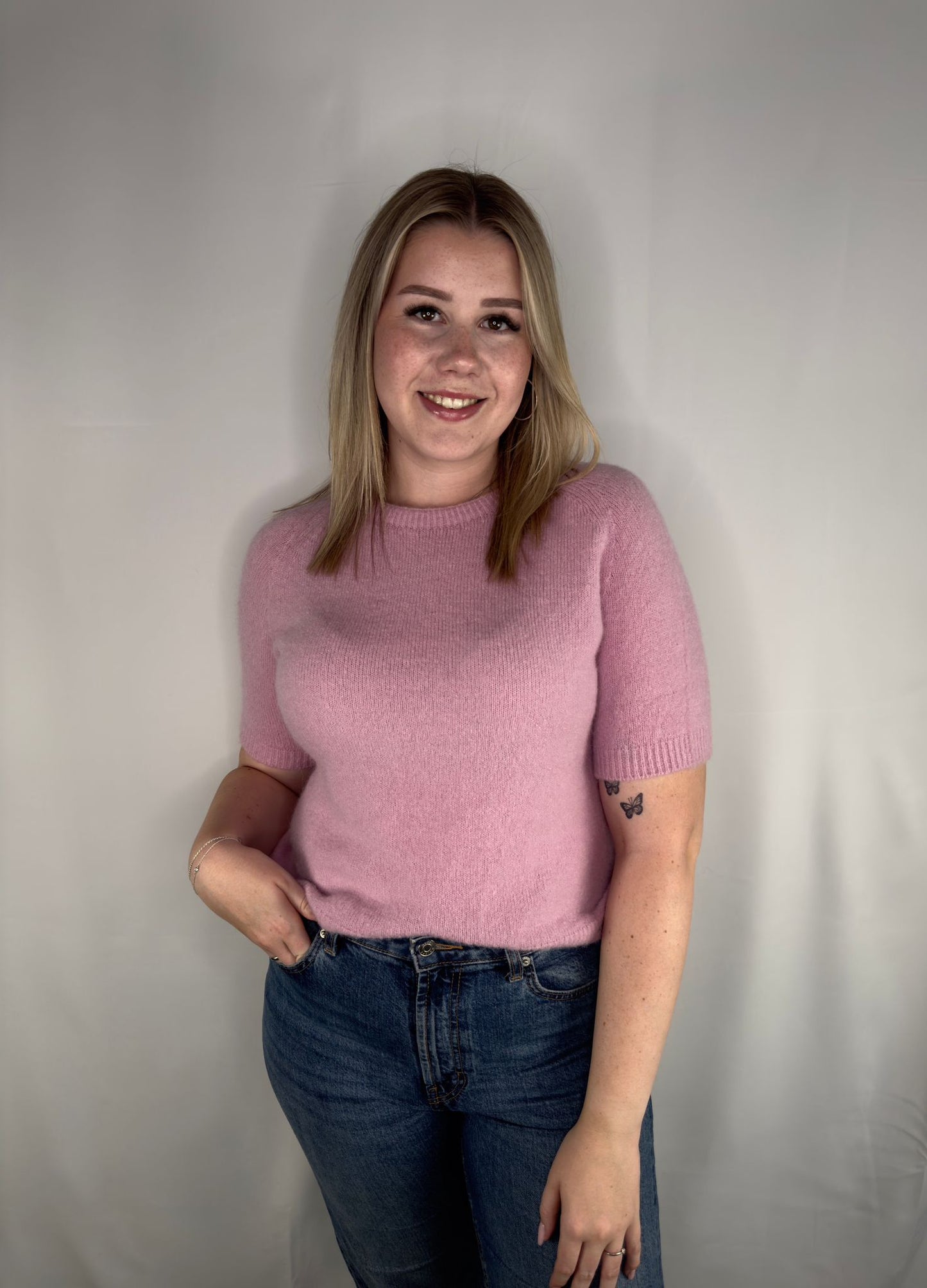 Kurzärmeliger Strickpullover Emira